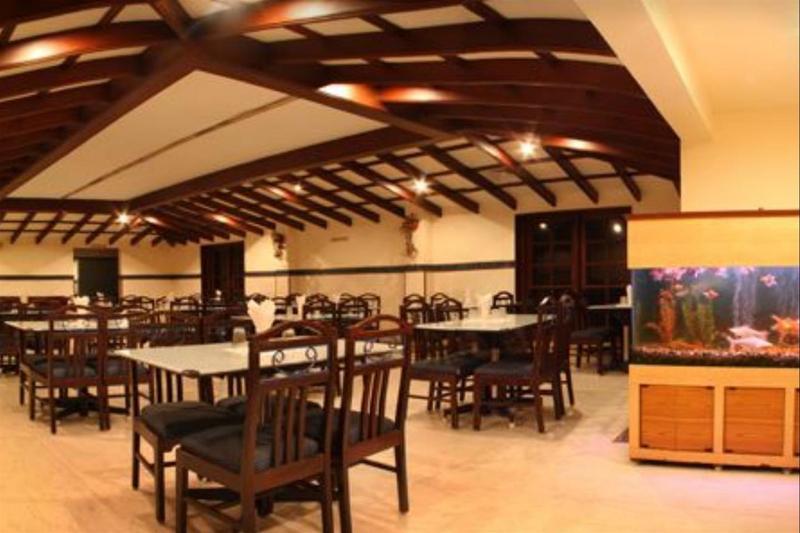 Hotel Ram International Puduccseri Kültér fotó