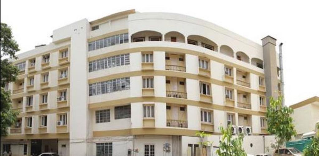 Hotel Ram International Puduccseri Kültér fotó